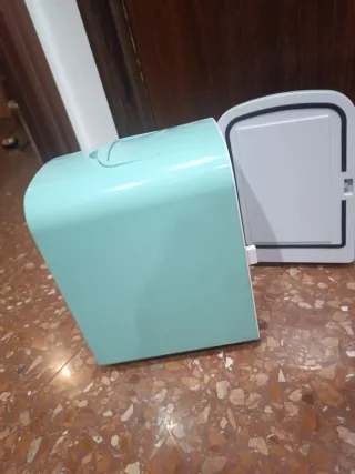 Nevera mini color turquesa