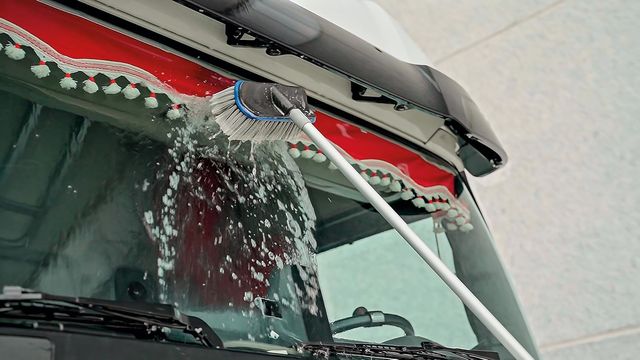 Cepillo Profesional Lampa 38002 Idrocamion