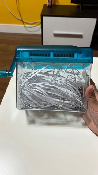 Trituradora de papel manual azul