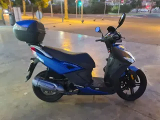 Moto Kymco Agility 125 Azul