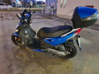 Moto Kymco Agility 125 Azul