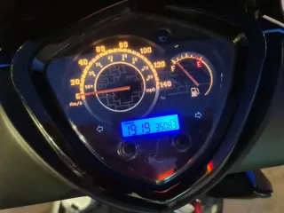 Moto Kymco Agility 125 Azul