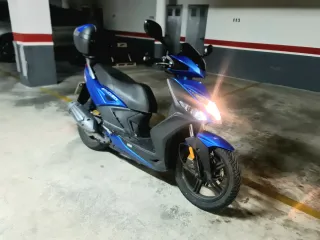 Moto Kymco Agility 125 Azul