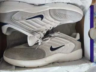 Nike SB Vertebrea Tinte Platino Azul Marino