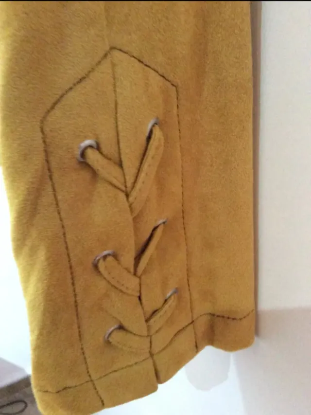 Vestido antelina mostaza talla M