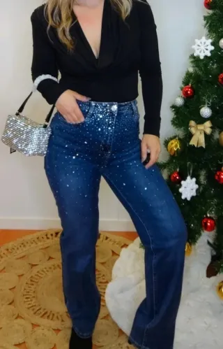 Pantalón vaquero con brillos