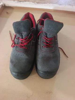 Zapatos Para trabajar MONTO grises y rojos