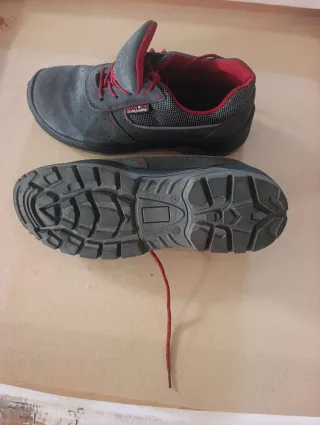 Zapatos Para trabajar MONTO grises y rojos
