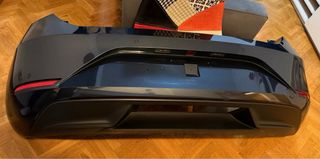 Paragolpes Trasero Leon MK4 2021