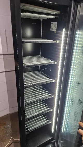 Congelador Vertical Puerta Cristal