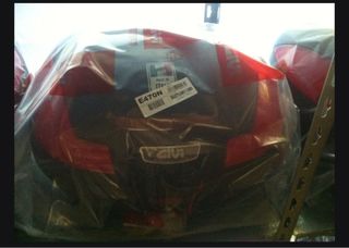 Honda CBR 600 F Roja y Plateada.