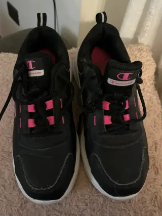 Zapatillas niña Champion negras y rosas