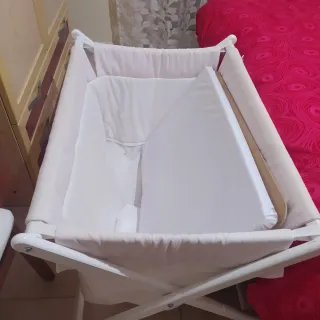 Minicuna blanca con osito