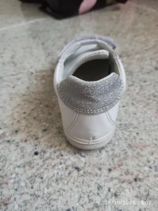 Scarpine Primigi bianche con stelle