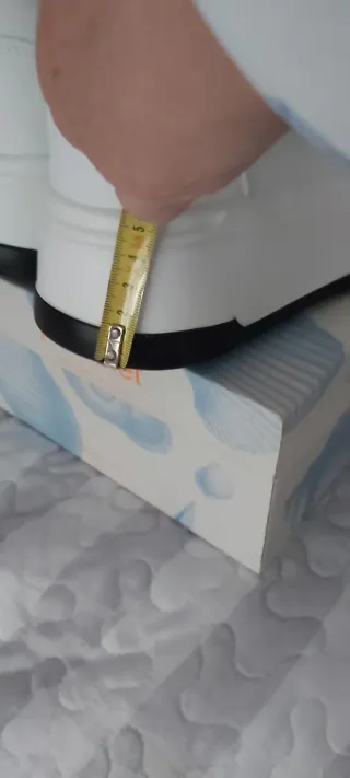 Deportivas blancas con velcro