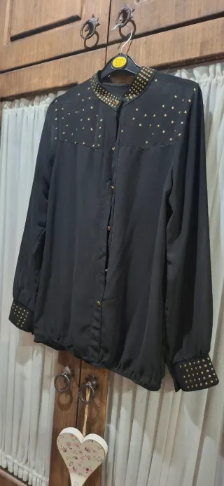 Lote Ropa Mujer Negra y Dorada