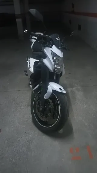 Kawasaki ER-6n Blanca A2