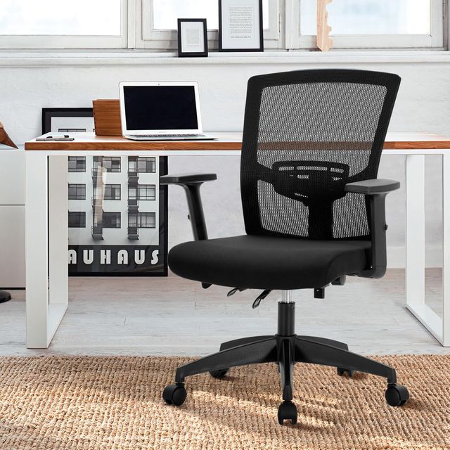 Sedia ergonomica da ufficio in rete nera