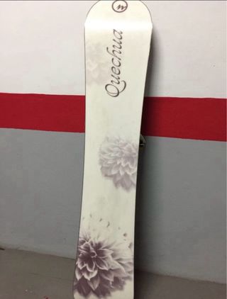 Tabla Snowboard Quechua como nueva muy poco uso.