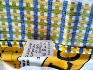 Delantal Mallorca con mapa y delfines