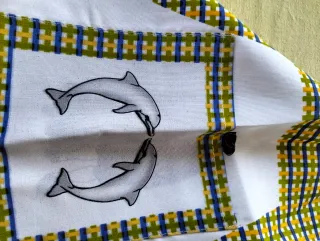 Delantal Mallorca con mapa y delfines