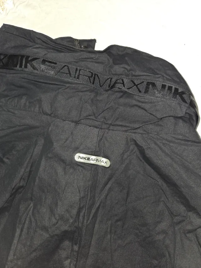 Cazadora Nike Negra Talla L