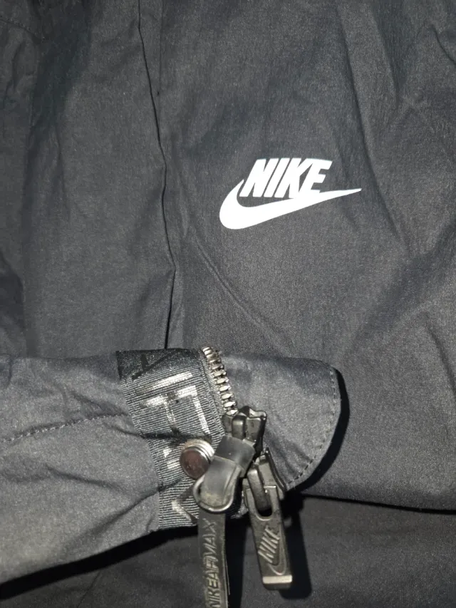 Cazadora Nike Negra Talla L