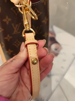 Borsa secchiello con tracolla