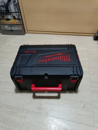 Maleta Milwaukee FUEL XL