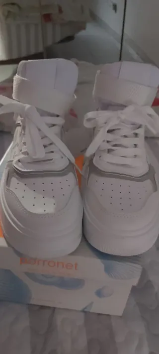 Deportivas blancas originales