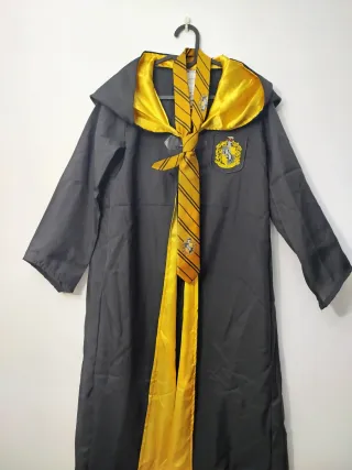 Capa y Corbata Hufflepuff