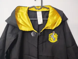 Capa y Corbata Hufflepuff