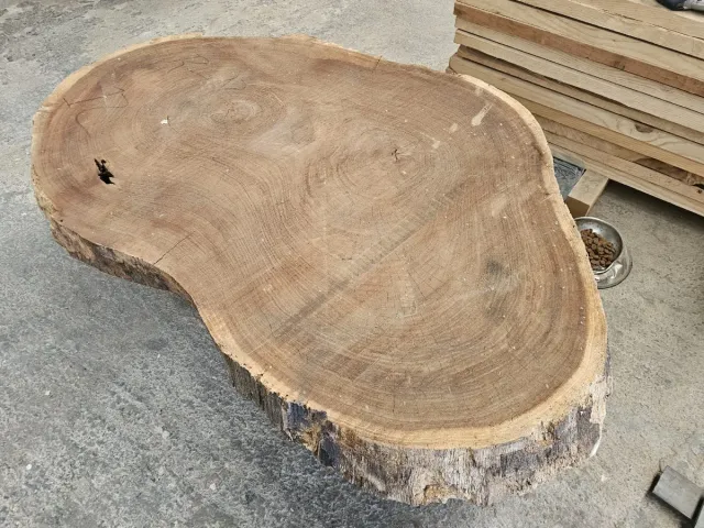 Tronco di legno su misura