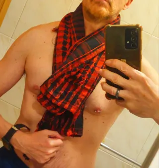 Pañuelo árabe fular rojo y negro