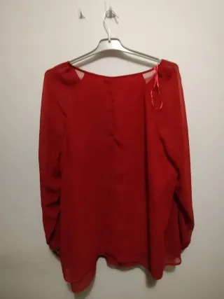 Blusa amplia burdeos talla 48