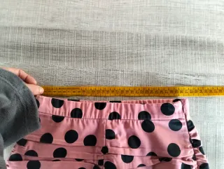 Minifalda Stradivarius lunares rosa