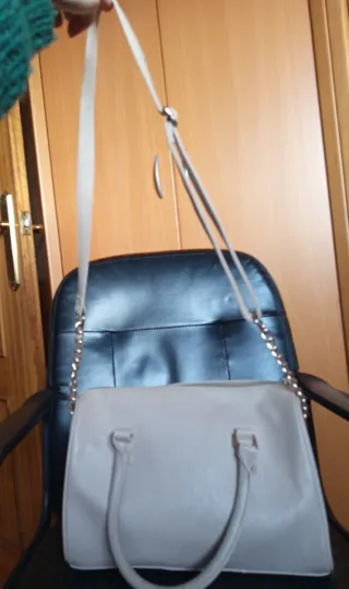 Bolso de hombro beige