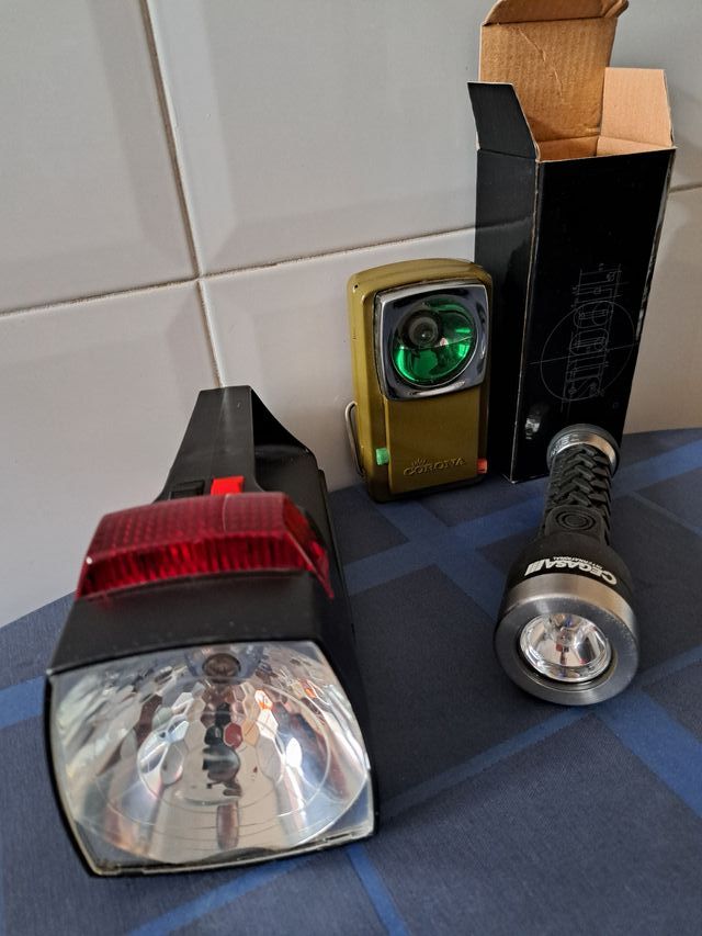 Conjunto de várias lanternas multipropósito