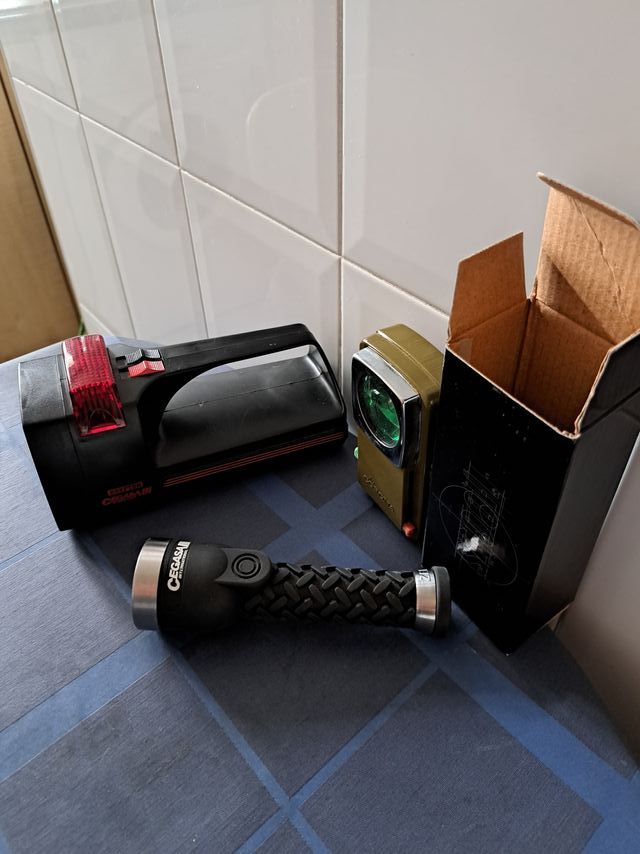 Conjunto de várias lanternas multipropósito