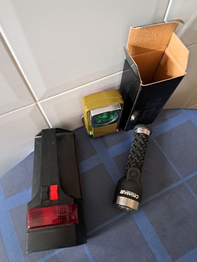 Conjunto de várias lanternas multipropósito