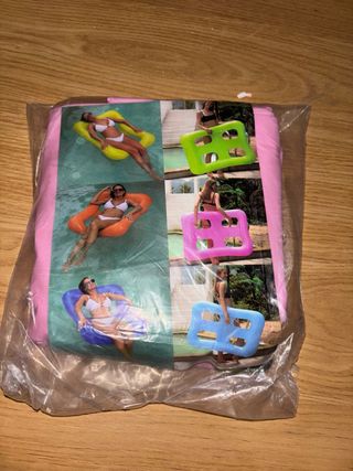 Flotador rosa para piscina