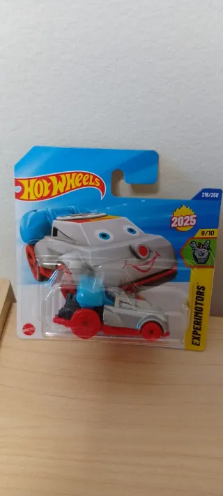 Hot Wheels Experimotors 2025 9/10