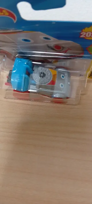 Hot Wheels Experimotors 2025 9/10