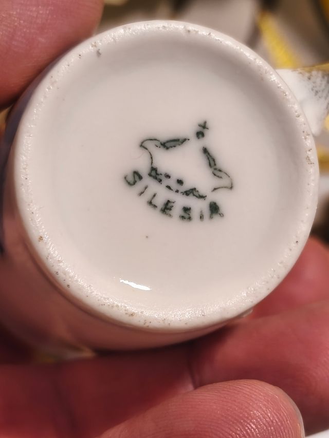 Antica tazza e piattino in porcellana tedesca 15€