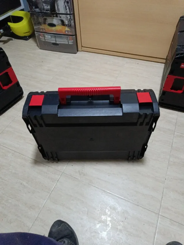 Maleta Milwaukee FUEL