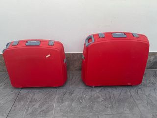 Juego de 2 maletas rojas
