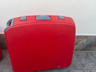 Juego de 2 maletas rojas