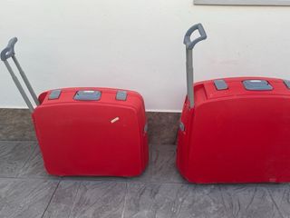 Juego de 2 maletas rojas