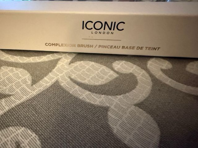 Brocha Iconic London Complejo Dorado/Plateado