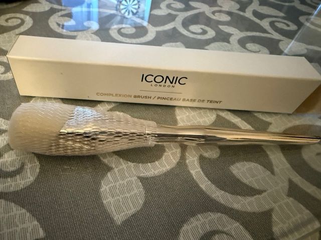 Brocha Iconic London Complejo Dorado/Plateado